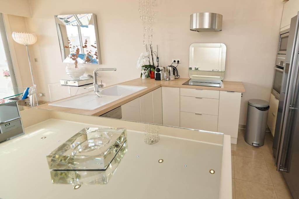 Cannes Vue Mer Extérieur photo